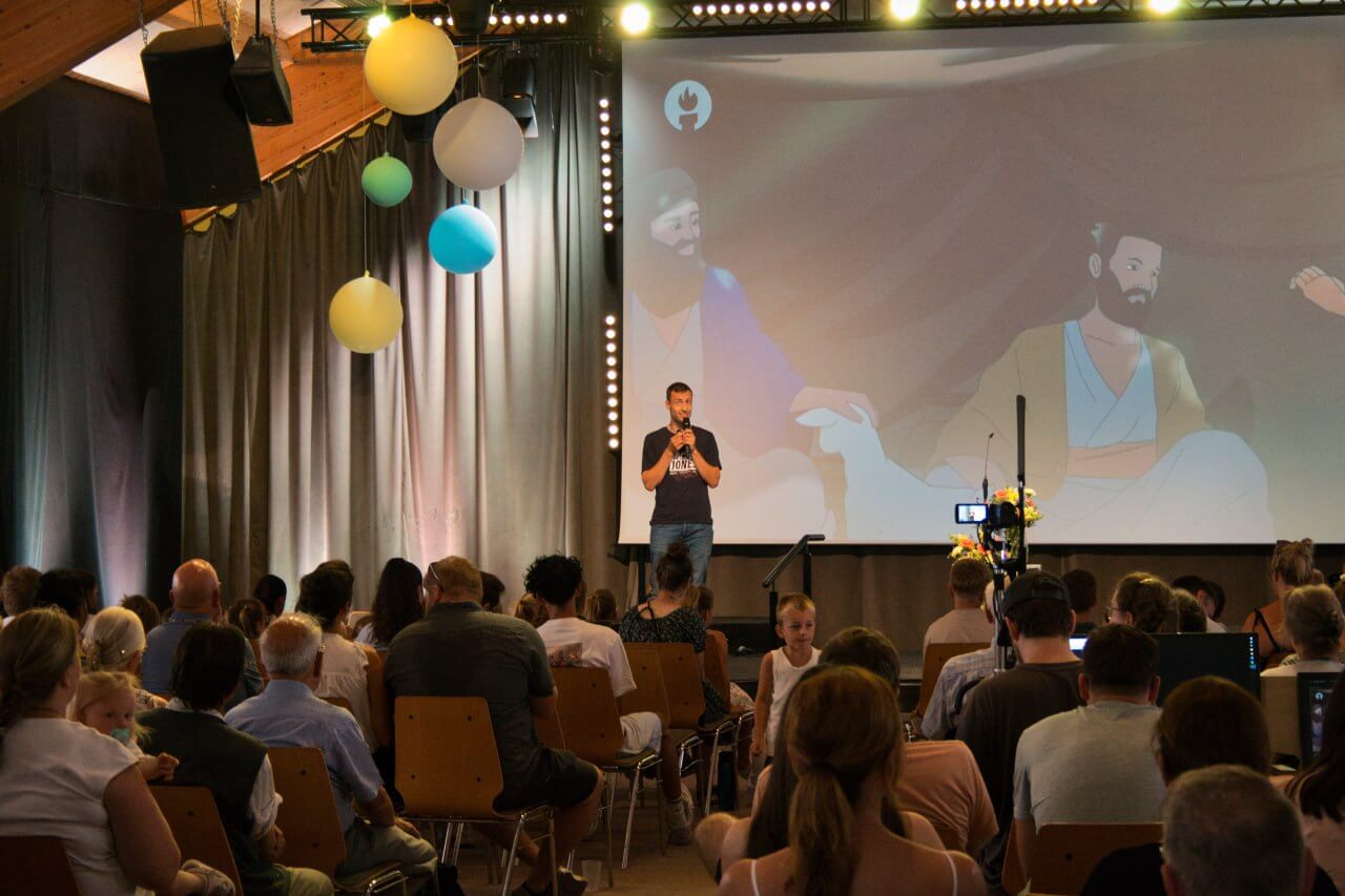 Das Sommerfest der DCG Waldhausen startete mit einem gemeinsamen Kindergottesdienst.